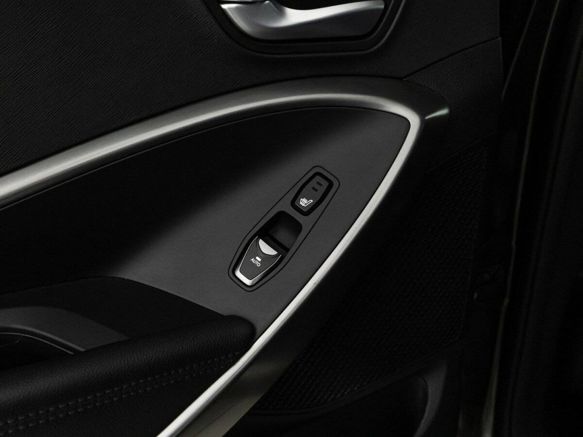 Купить Hyundai Santa Fe с пробегом. Фото: #18