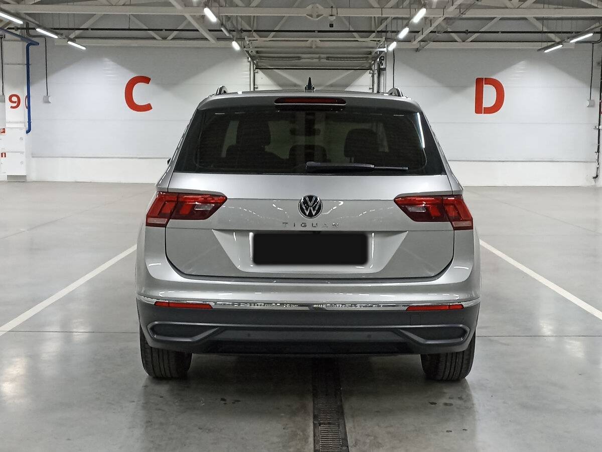 Купить Volkswagen Tiguan с пробегом. Фото: #5