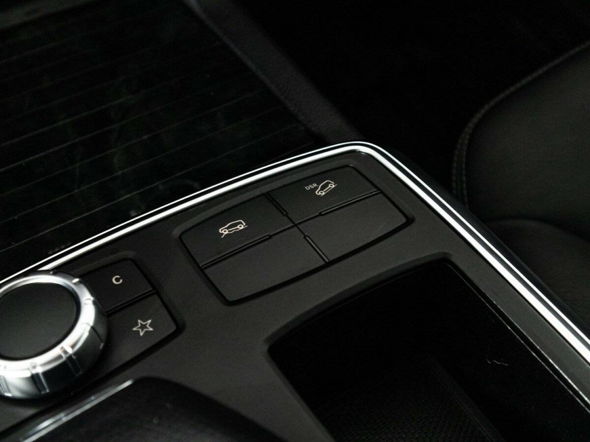 Купить Mercedes-Benz M-Класс с пробегом. Фото: #21