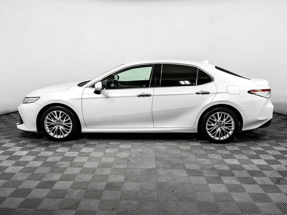 Купить Toyota Camry с пробегом. Фото: #7