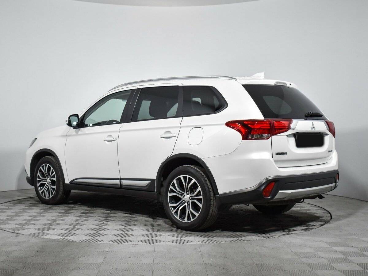 Купить Mitsubishi Outlander с пробегом. Фото: #6