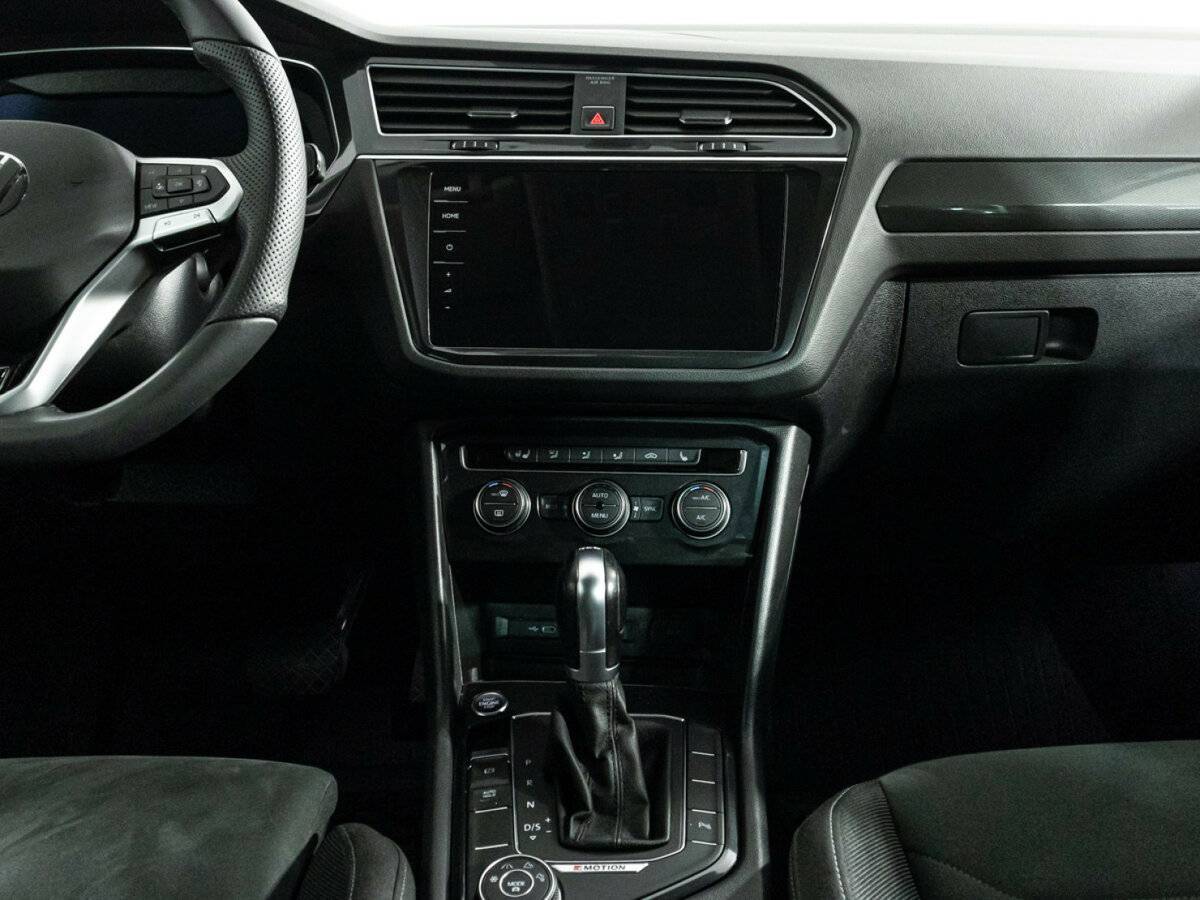 Купить Volkswagen Tiguan с пробегом. Фото: #13