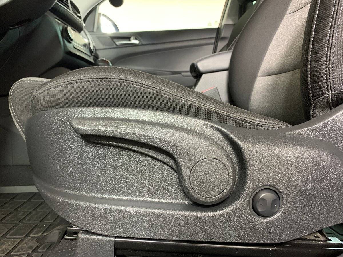 Купить Hyundai Tucson с пробегом. Фото: #15