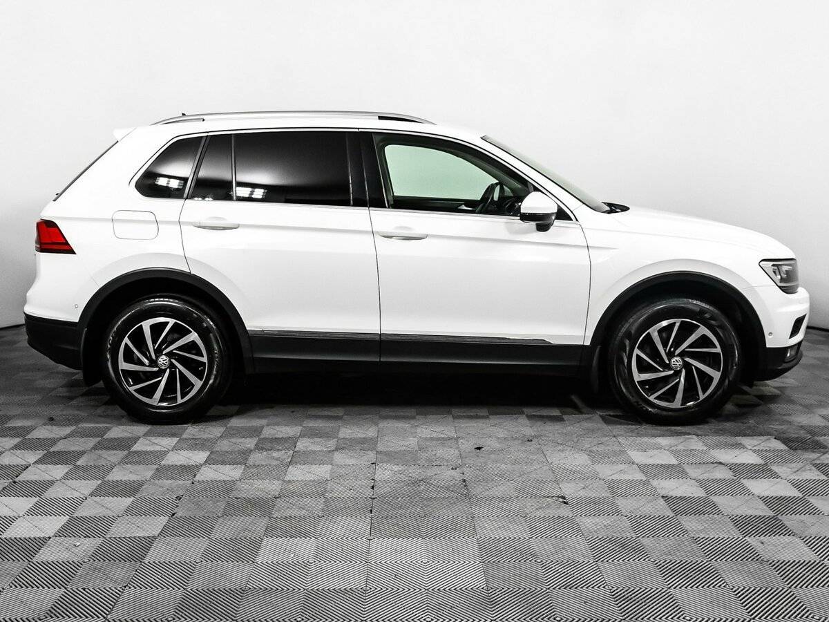 Купить Volkswagen Tiguan с пробегом. Фото: #3