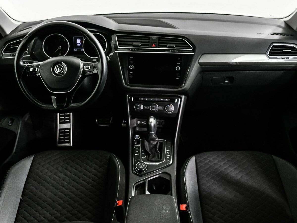Купить Volkswagen Tiguan с пробегом. Фото: #12