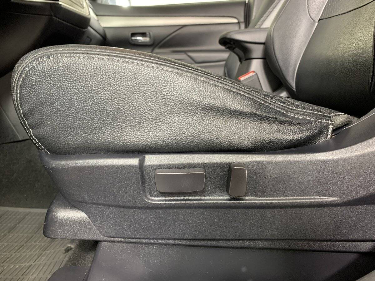 Продажа Б/У Митсубиши Оутлэндер. Фото: #15