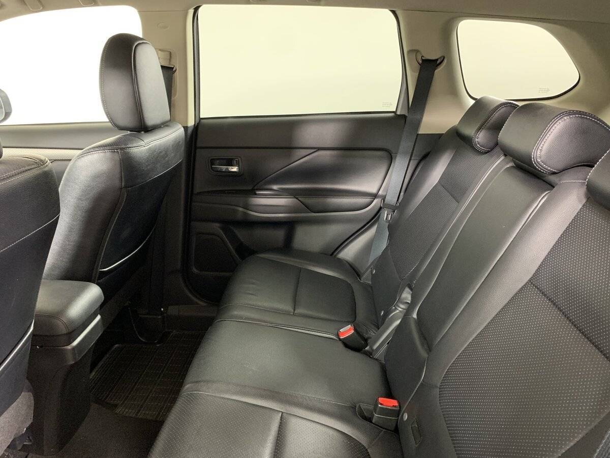 Продажа Б/У Митсубиши Оутлэндер. Фото: #17