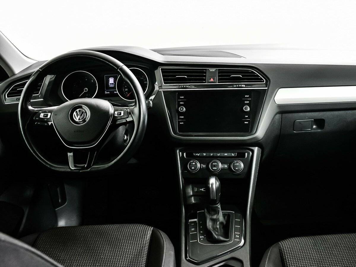Купить Volkswagen Tiguan с пробегом. Фото: #10