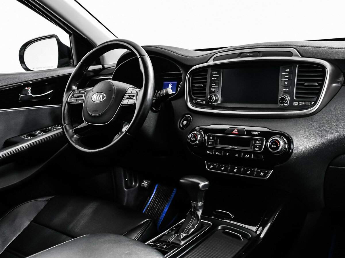 Купить Kia Sorento с пробегом. Фото: #8