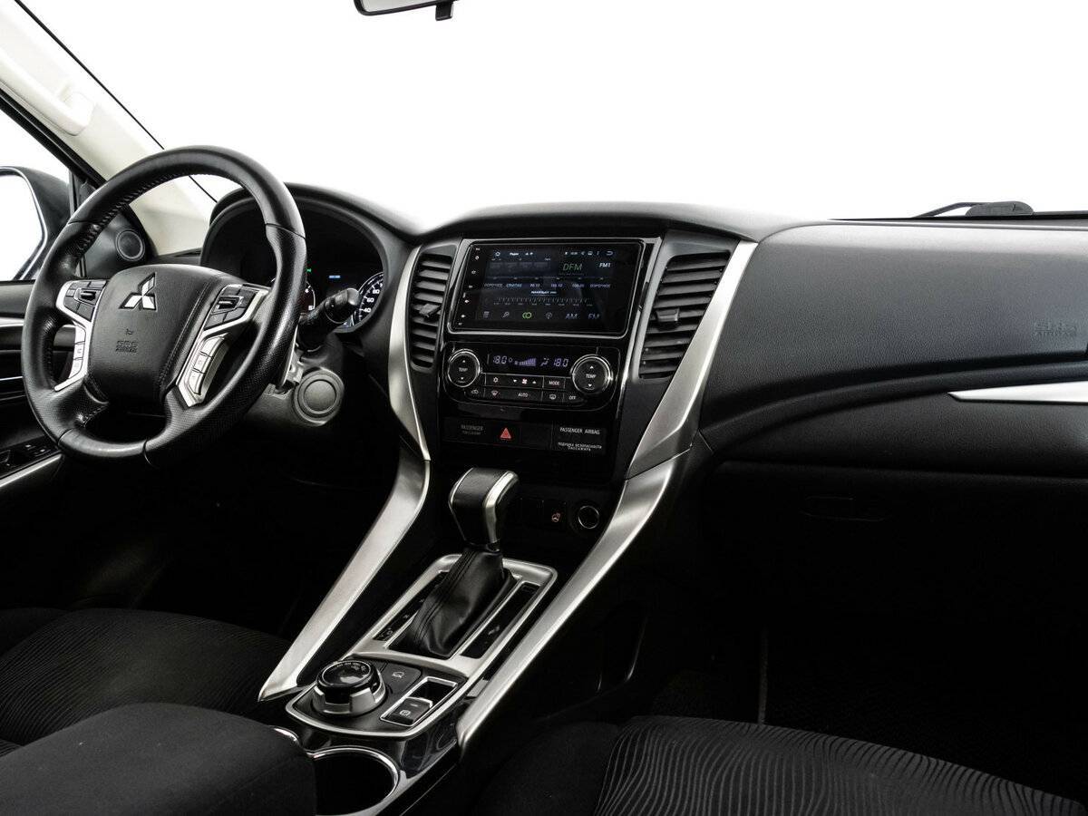 Купить Mitsubishi Pajero Sport с пробегом. Фото: #8