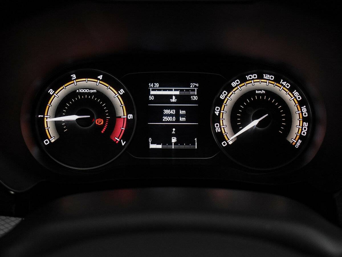 Купить Lada (ВАЗ) Vesta с пробегом. Фото: #15