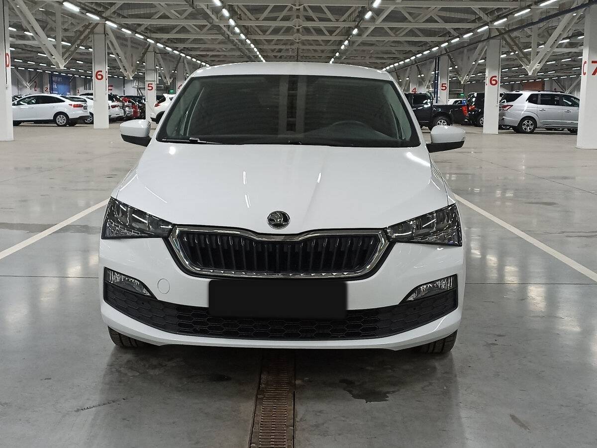 Купить Skoda Rapid с пробегом. Фото: #1