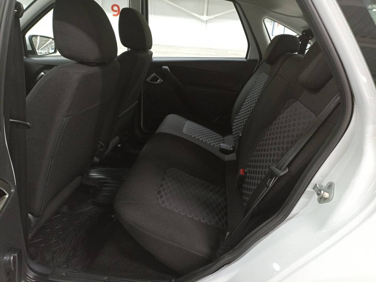 Купить Lada (ВАЗ) Granta с пробегом. Фото: #11