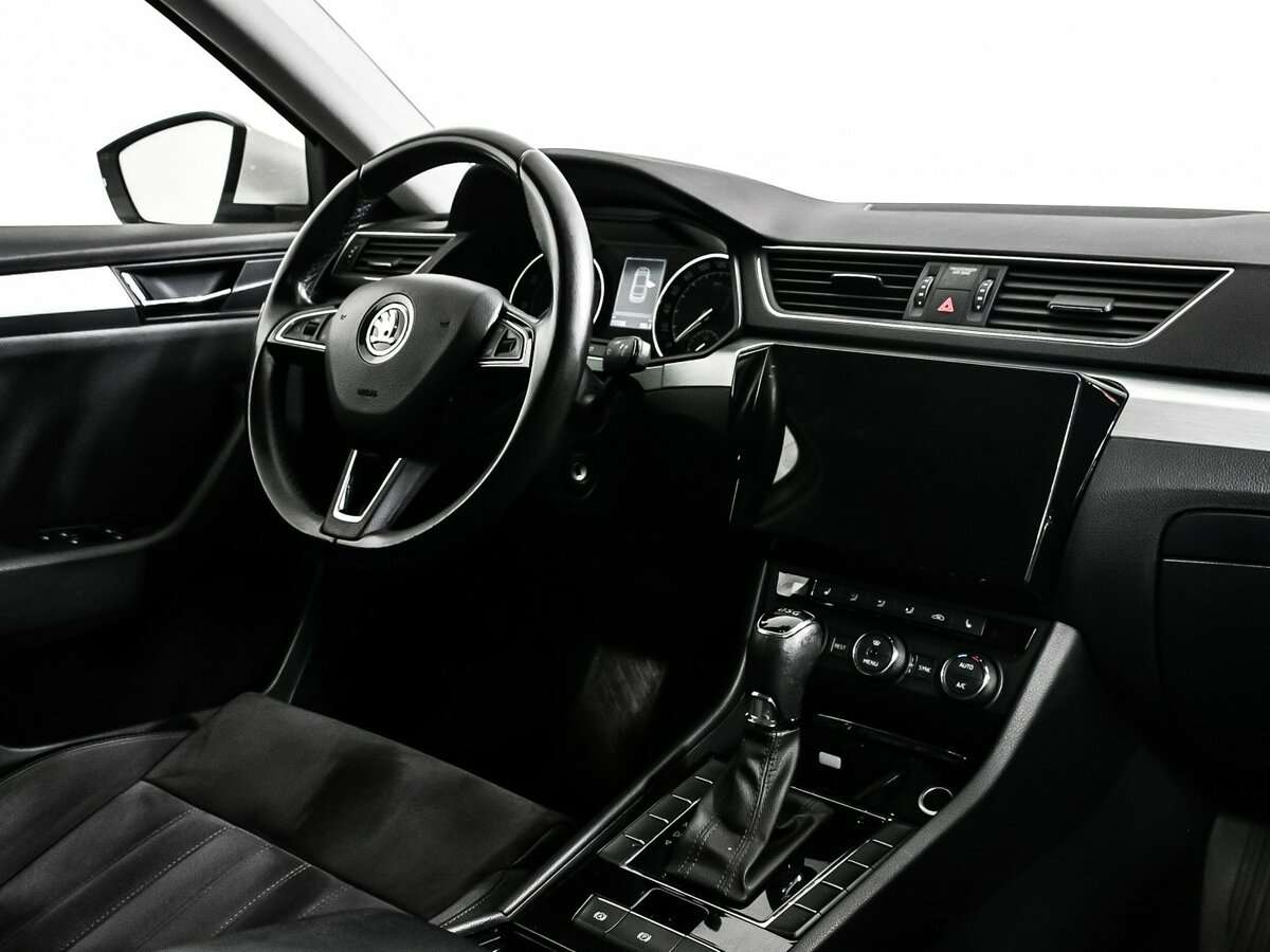 Купить Skoda Superb с пробегом. Фото: #8