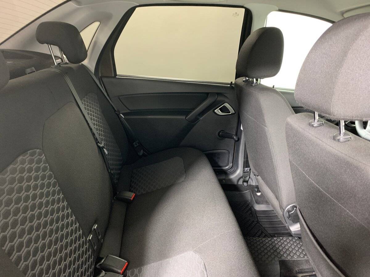 Купить Lada (ВАЗ) Granta с пробегом. Фото: #16