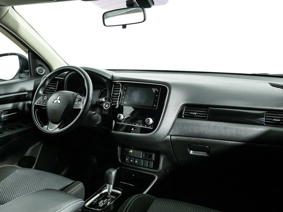 Купить Mitsubishi Outlander с пробегом. Фото: #8