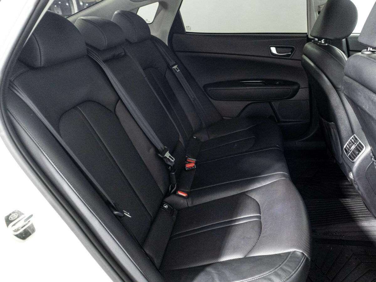 Купить Kia Optima с пробегом. Фото: #29