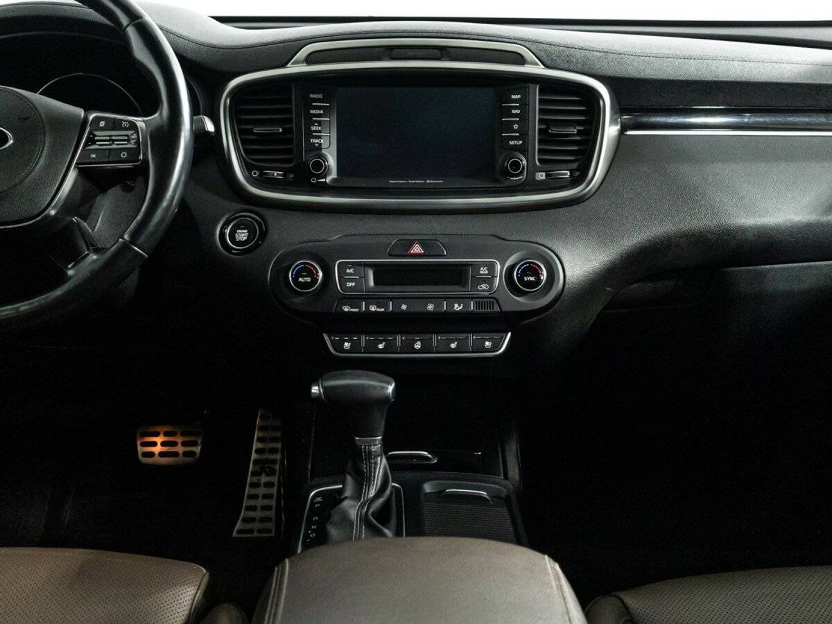 Купить Kia Sorento с пробегом. Фото: #13