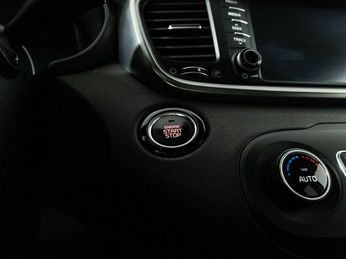 Купить Kia Sorento с пробегом. Фото: #29