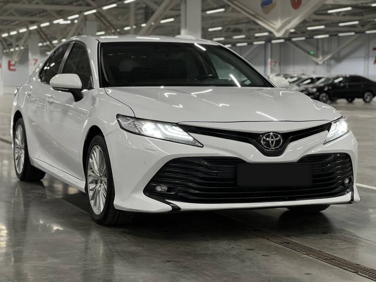 Купить Toyota Camry с пробегом. Фото: #18