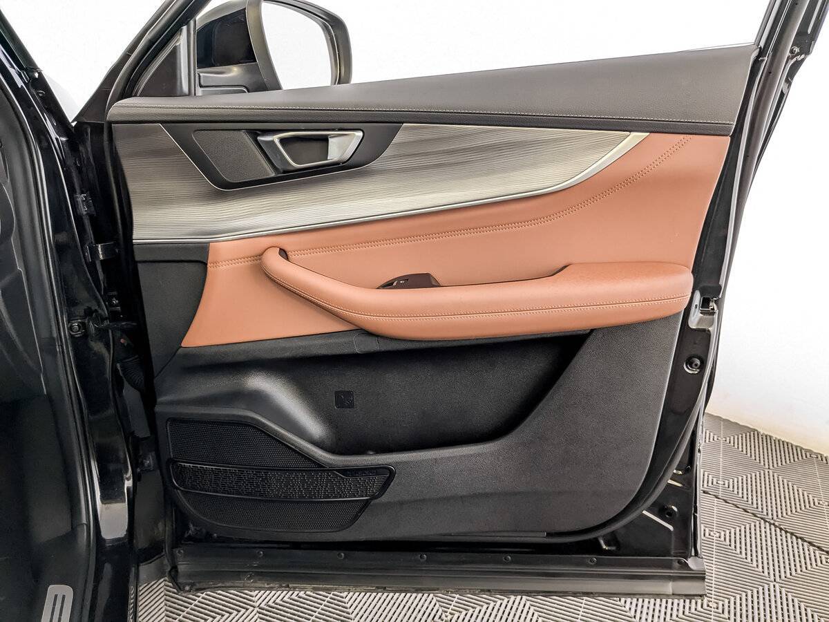 Купить Chery Tiggo 8 Pro Max с пробегом. Фото: #24