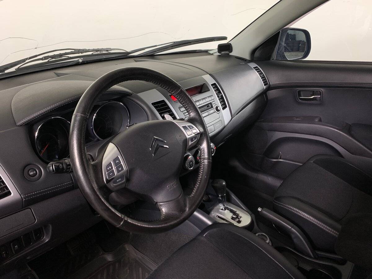 Купить Citroen C-Crosser с пробегом. Фото: #10