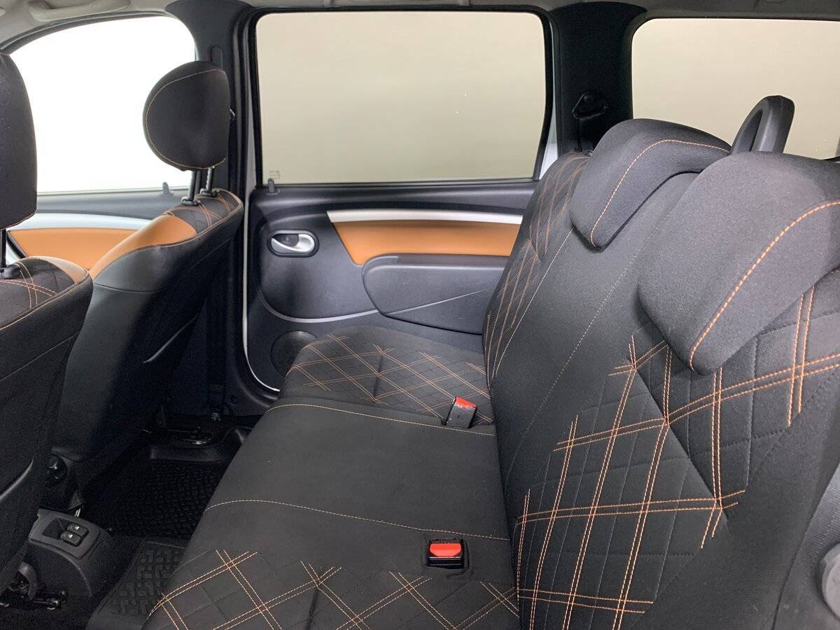 Продажа Б/У Лада (ВАЗ) Ларгус. Фото: #17