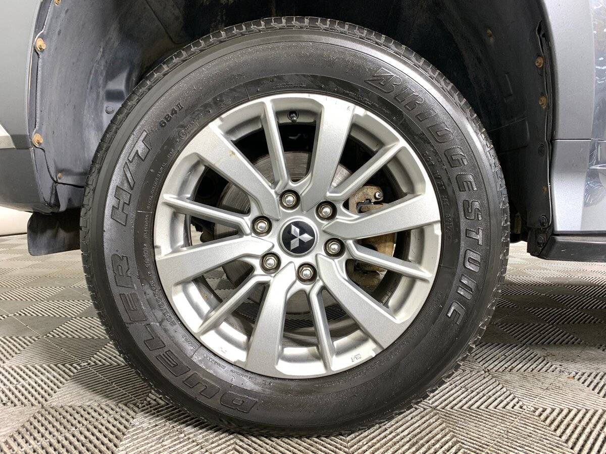 Купить Mitsubishi Pajero Sport с пробегом. Фото: #8