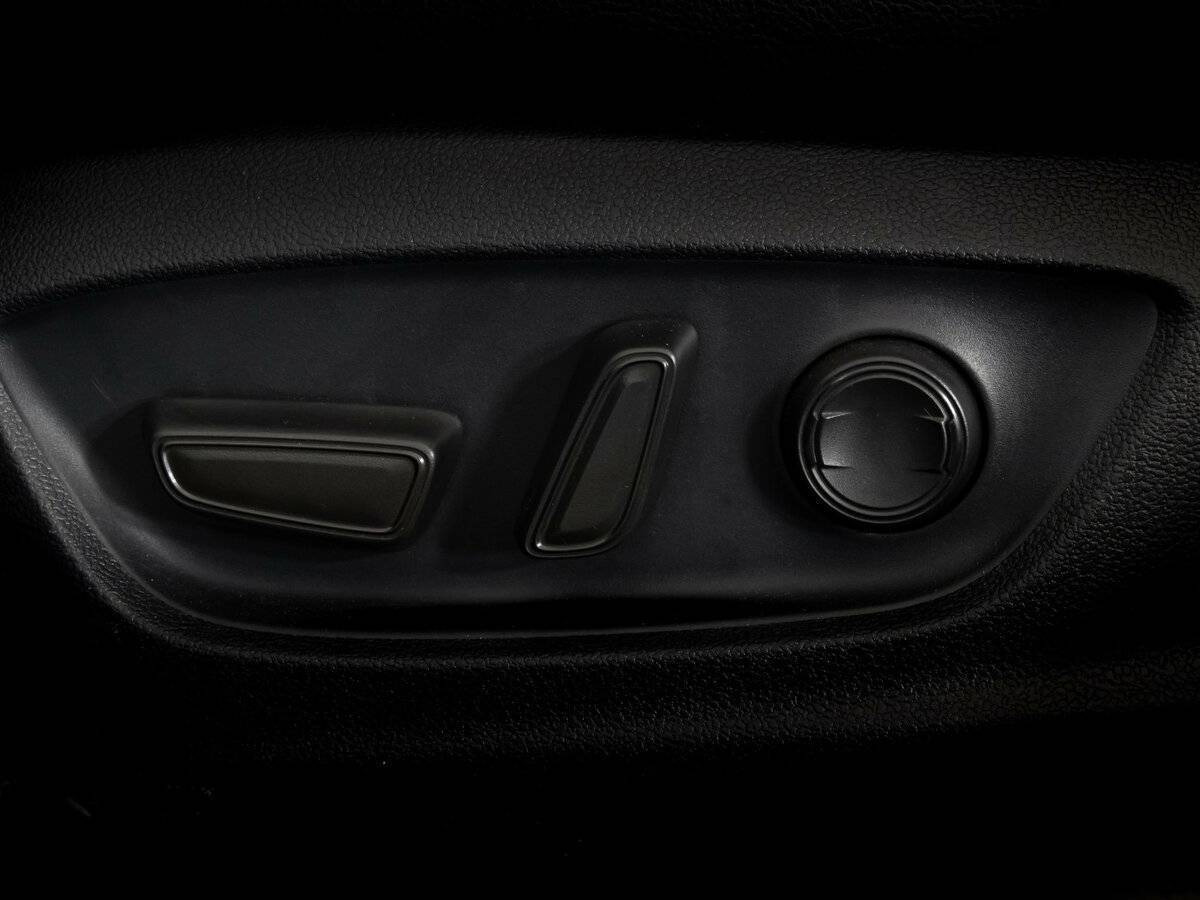 Купить Toyota Camry с пробегом. Фото: #17