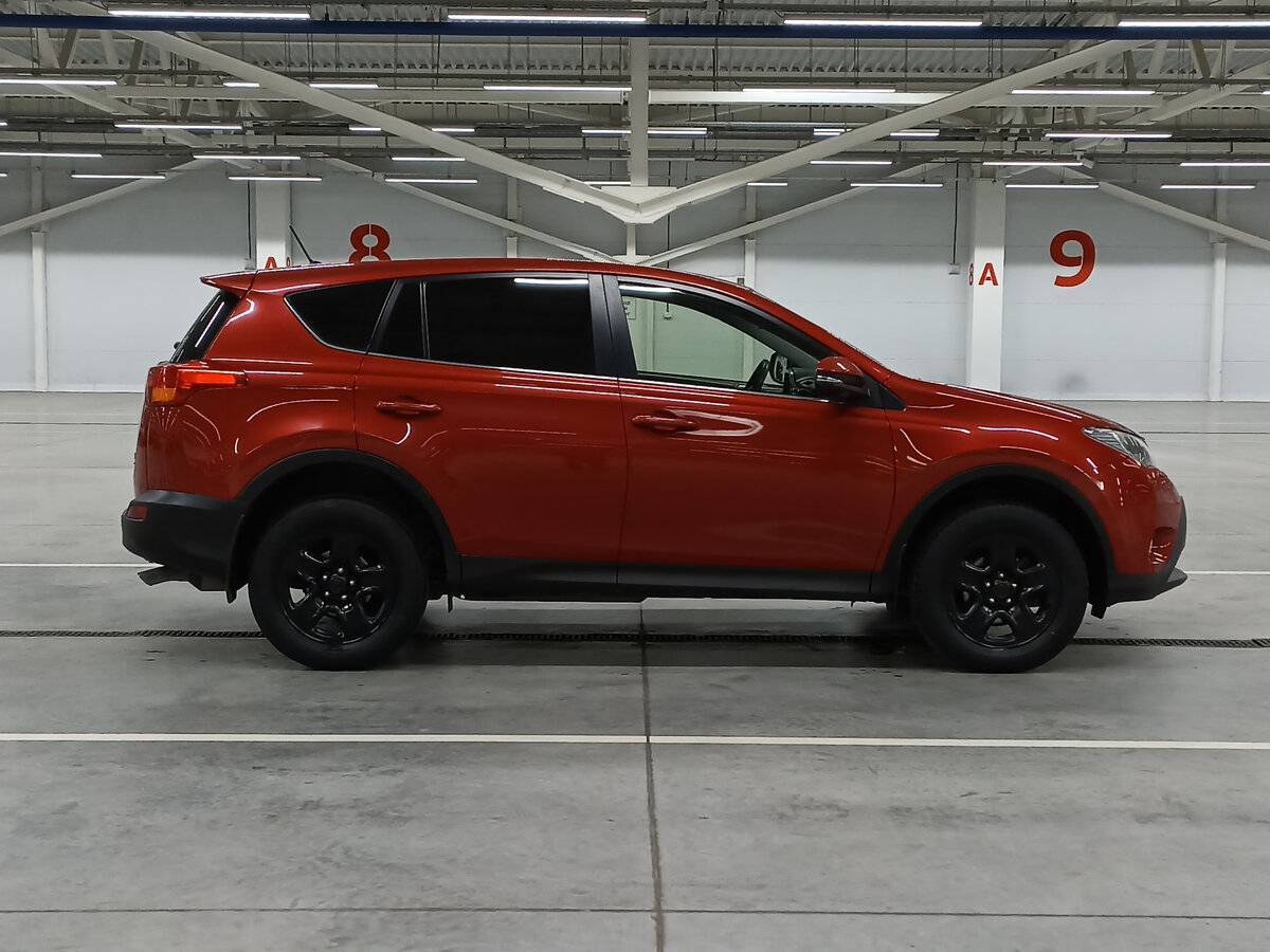 Купить Toyota RAV4 с пробегом. Фото: #3