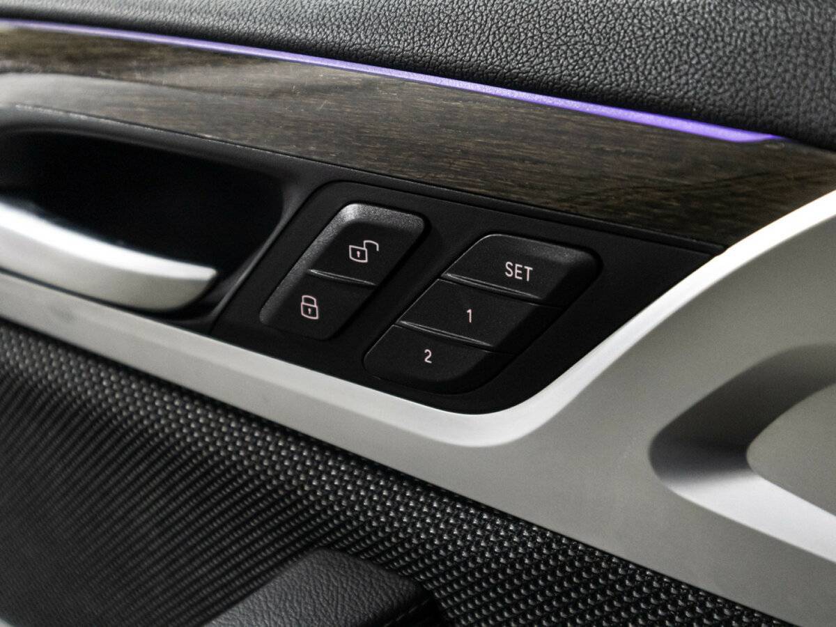 Купить BMW X3 с пробегом. Фото: #18