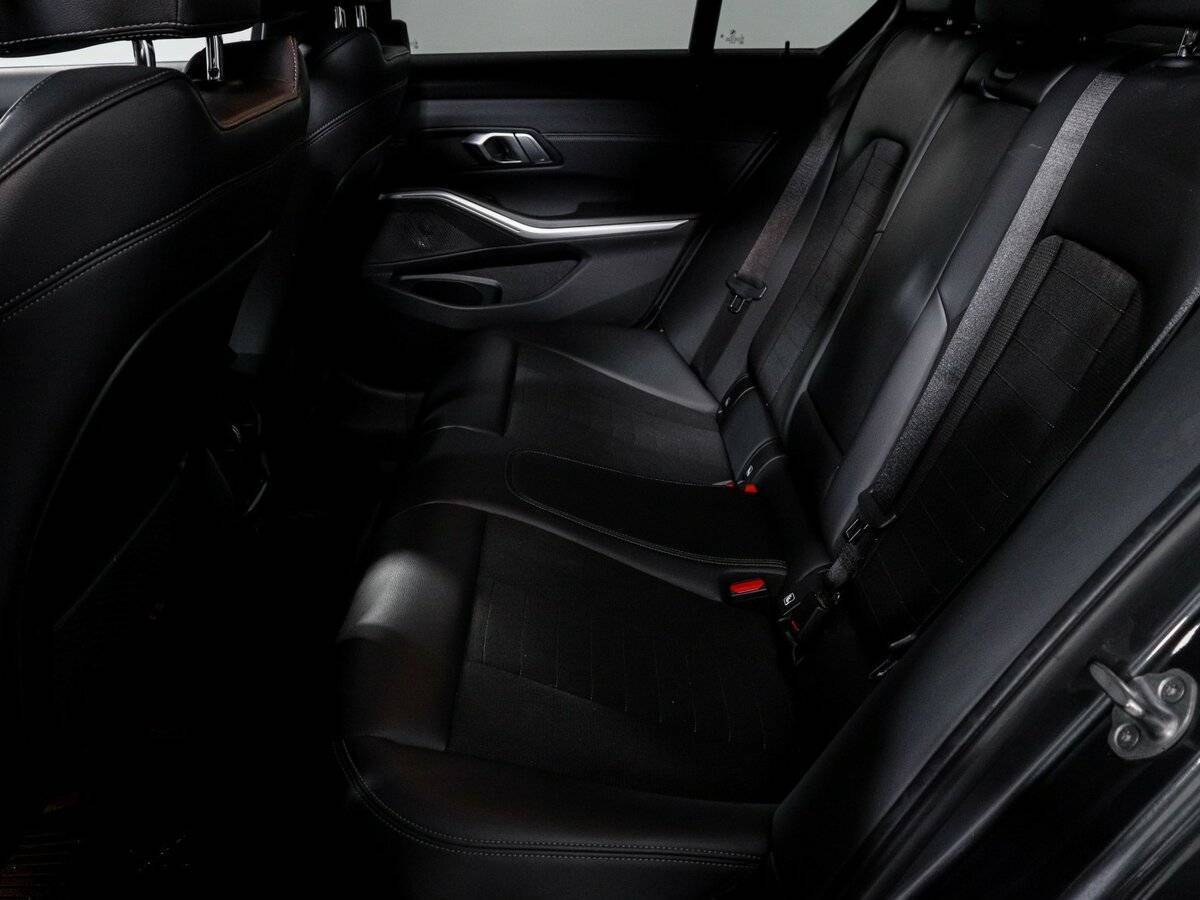 Купить BMW 3 серии с пробегом. Фото: #9