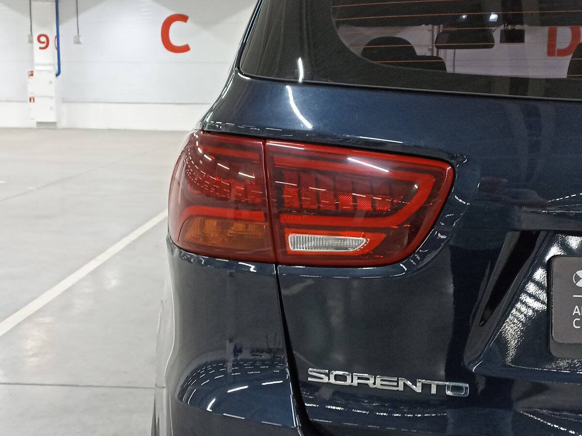 Купить Kia Sorento с пробегом. Фото: #8