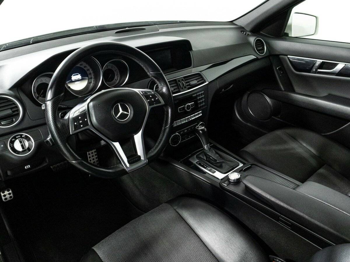 Купить Mercedes-Benz C-Класс с пробегом. Фото: #10