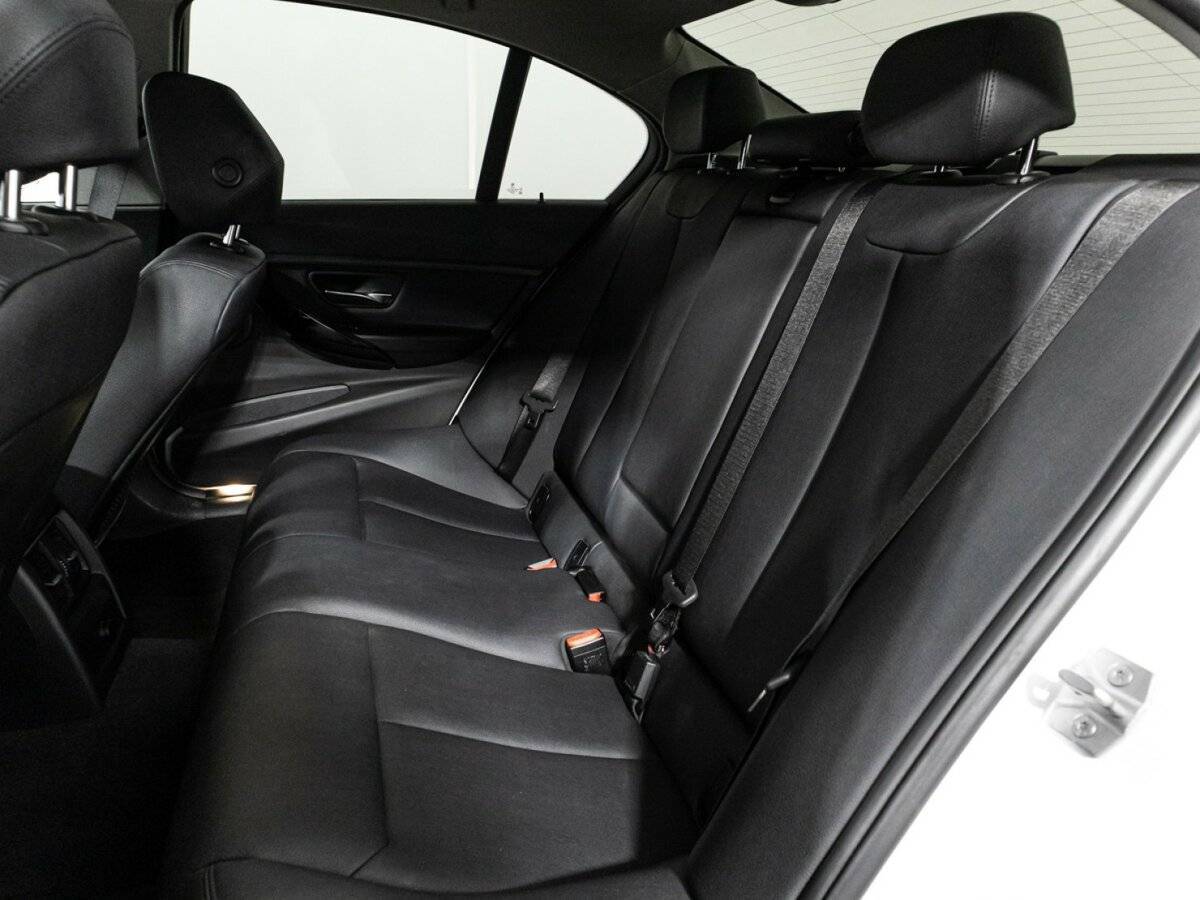 Купить BMW 3 серии с пробегом. Фото: #9