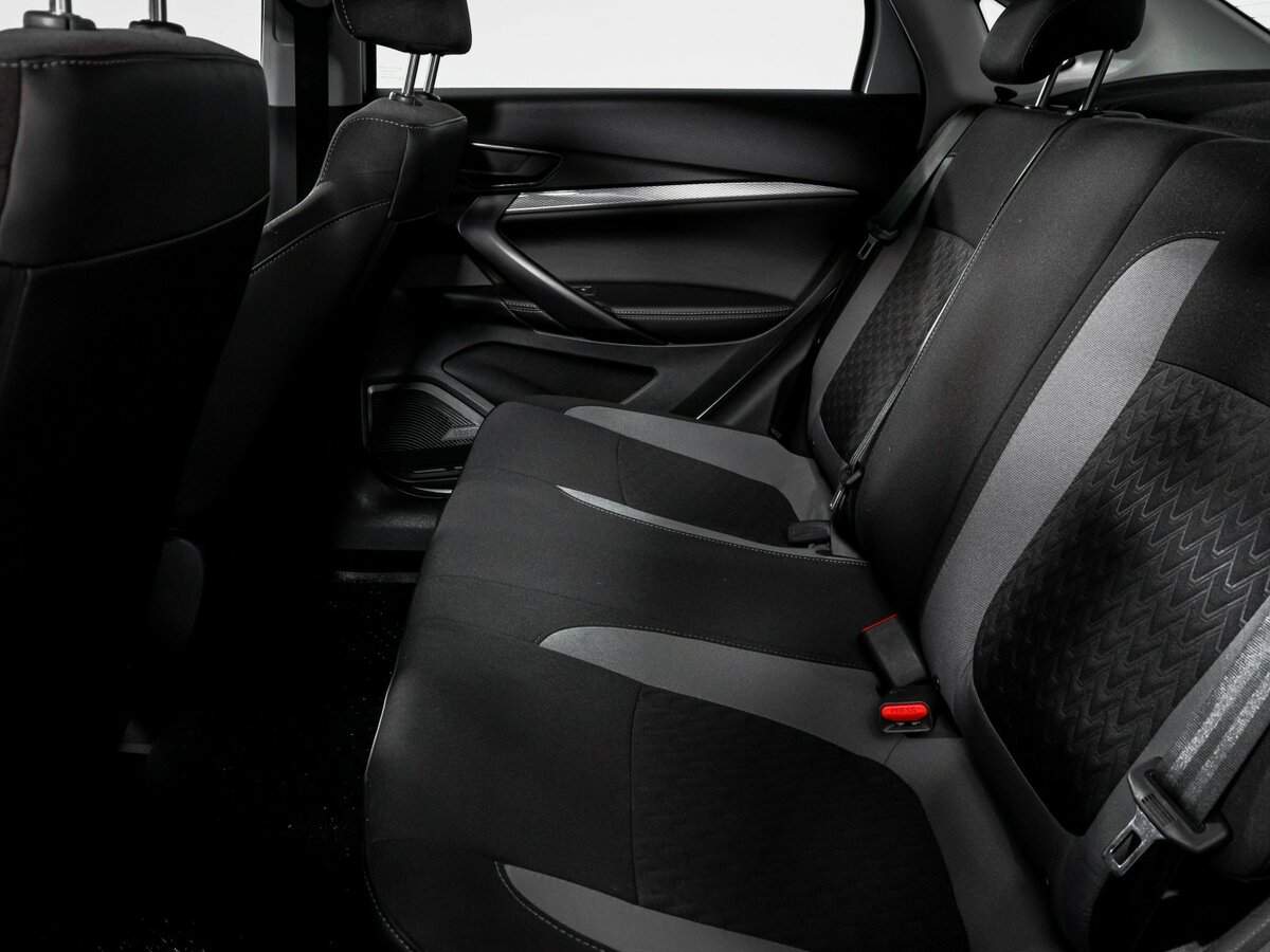 Купить Lada (ВАЗ) Vesta с пробегом. Фото: #9