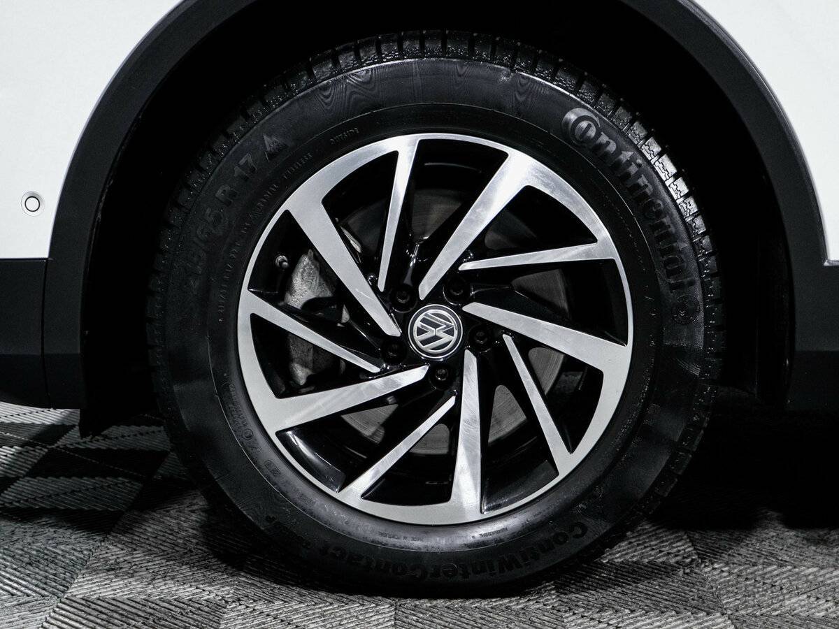 Купить Volkswagen Tiguan с пробегом. Фото: #14