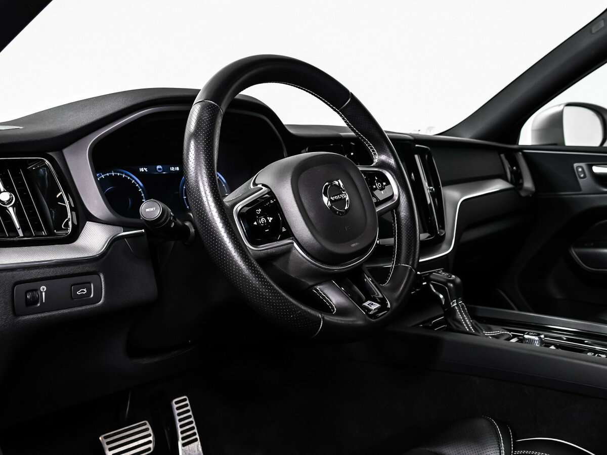 Купить Volvo XC60 с пробегом. Фото: #11