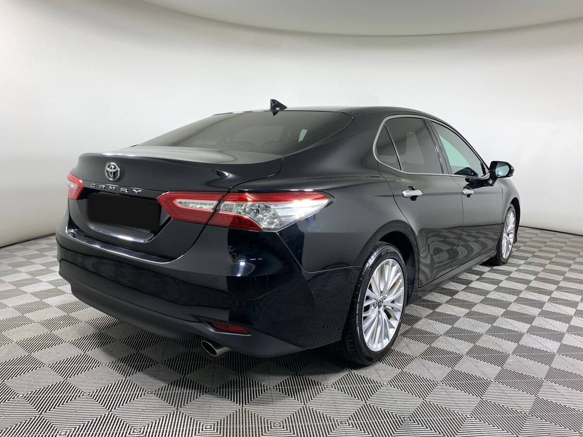 Купить Toyota Camry с пробегом. Фото: #4