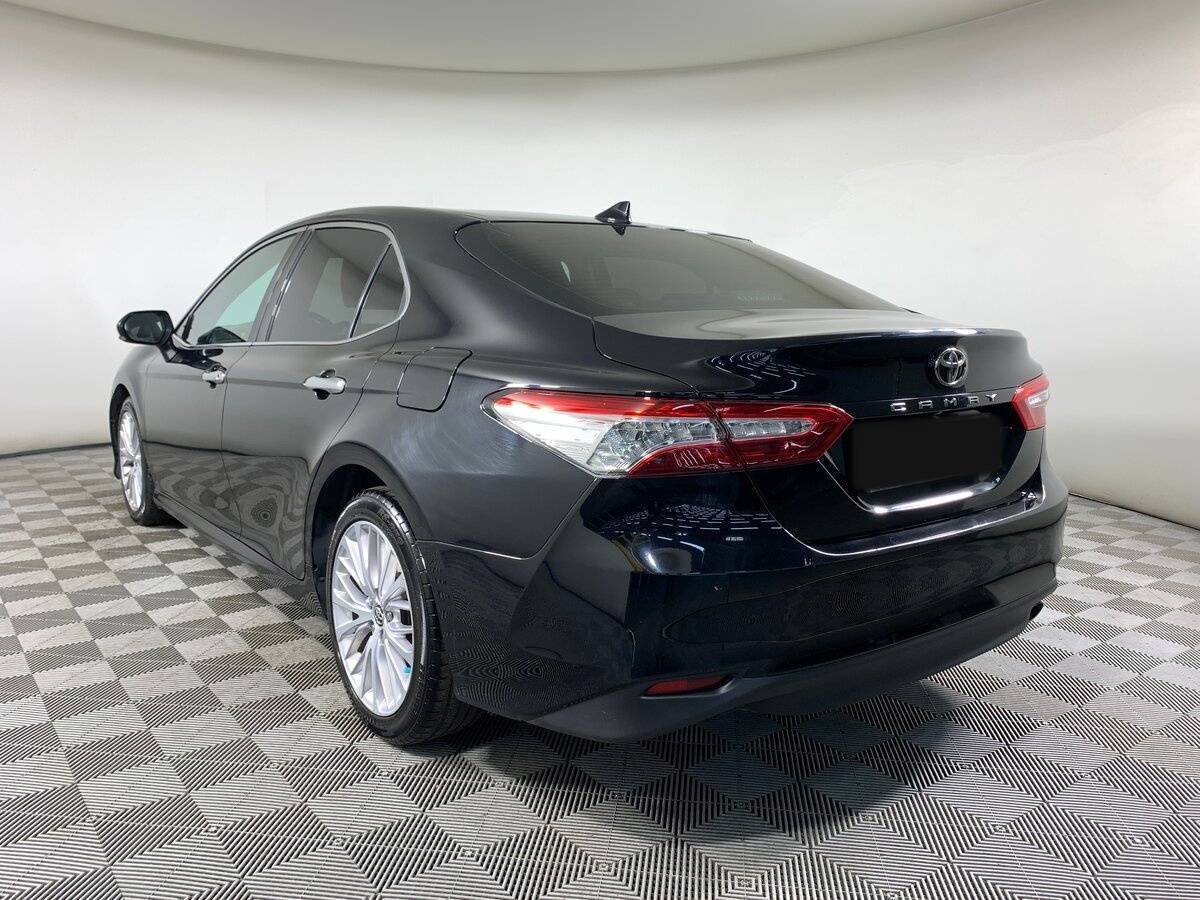 Купить Toyota Camry с пробегом. Фото: #6
