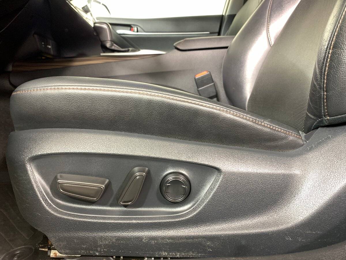 Купить Toyota Camry с пробегом. Фото: #15