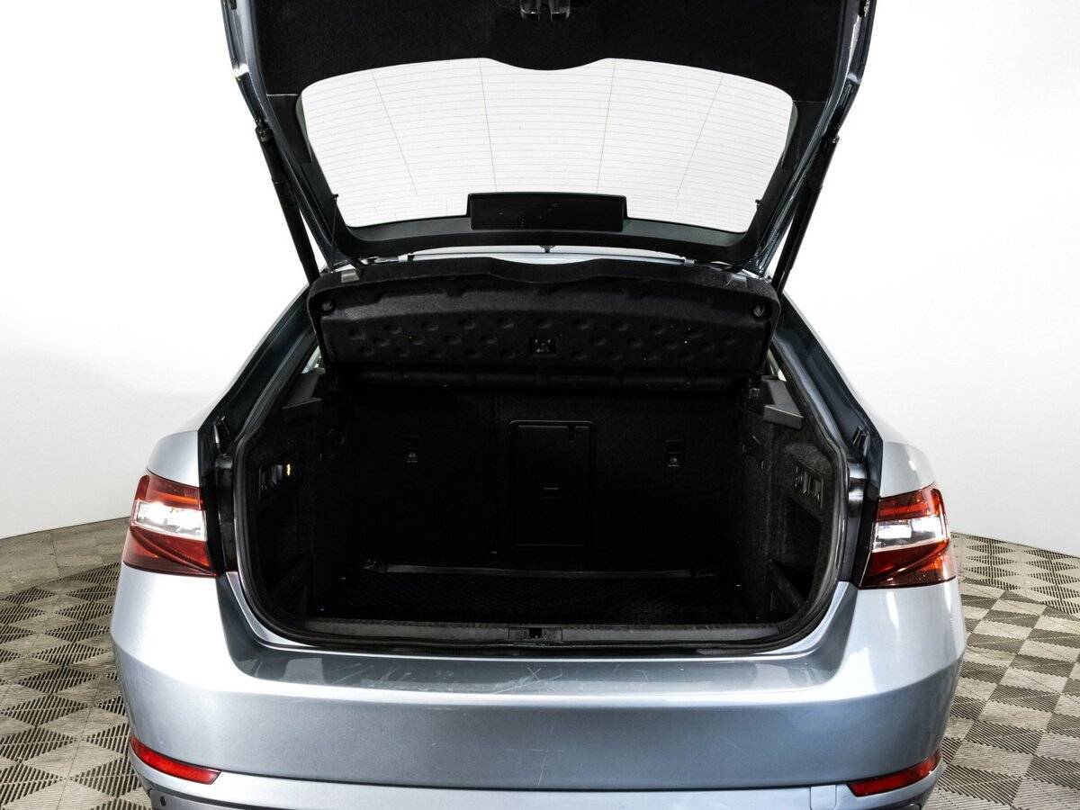 Купить Skoda Superb с пробегом. Фото: #23