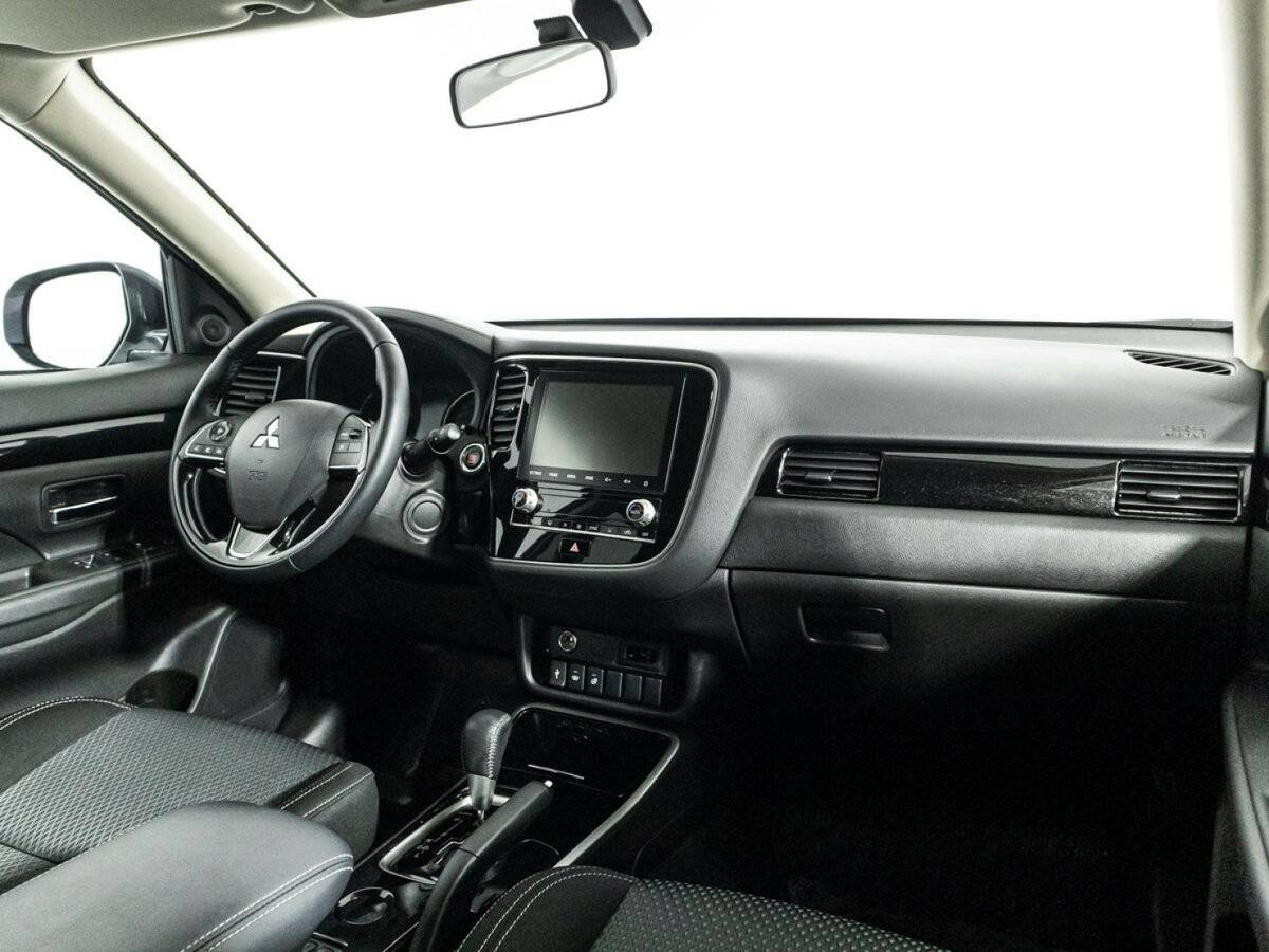 Купить Mitsubishi Outlander с пробегом. Фото: #8