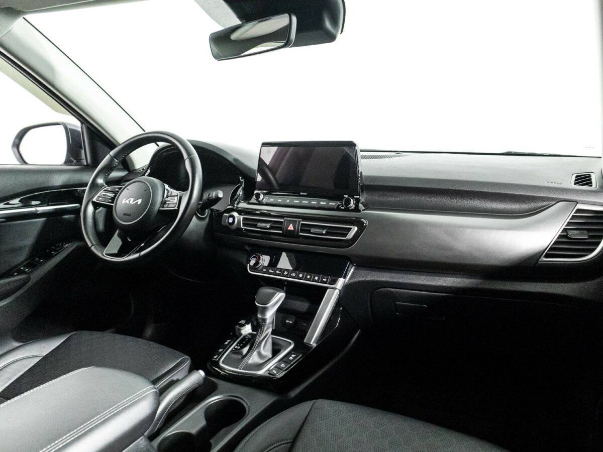 Купить Kia Seltos с пробегом. Фото: #8
