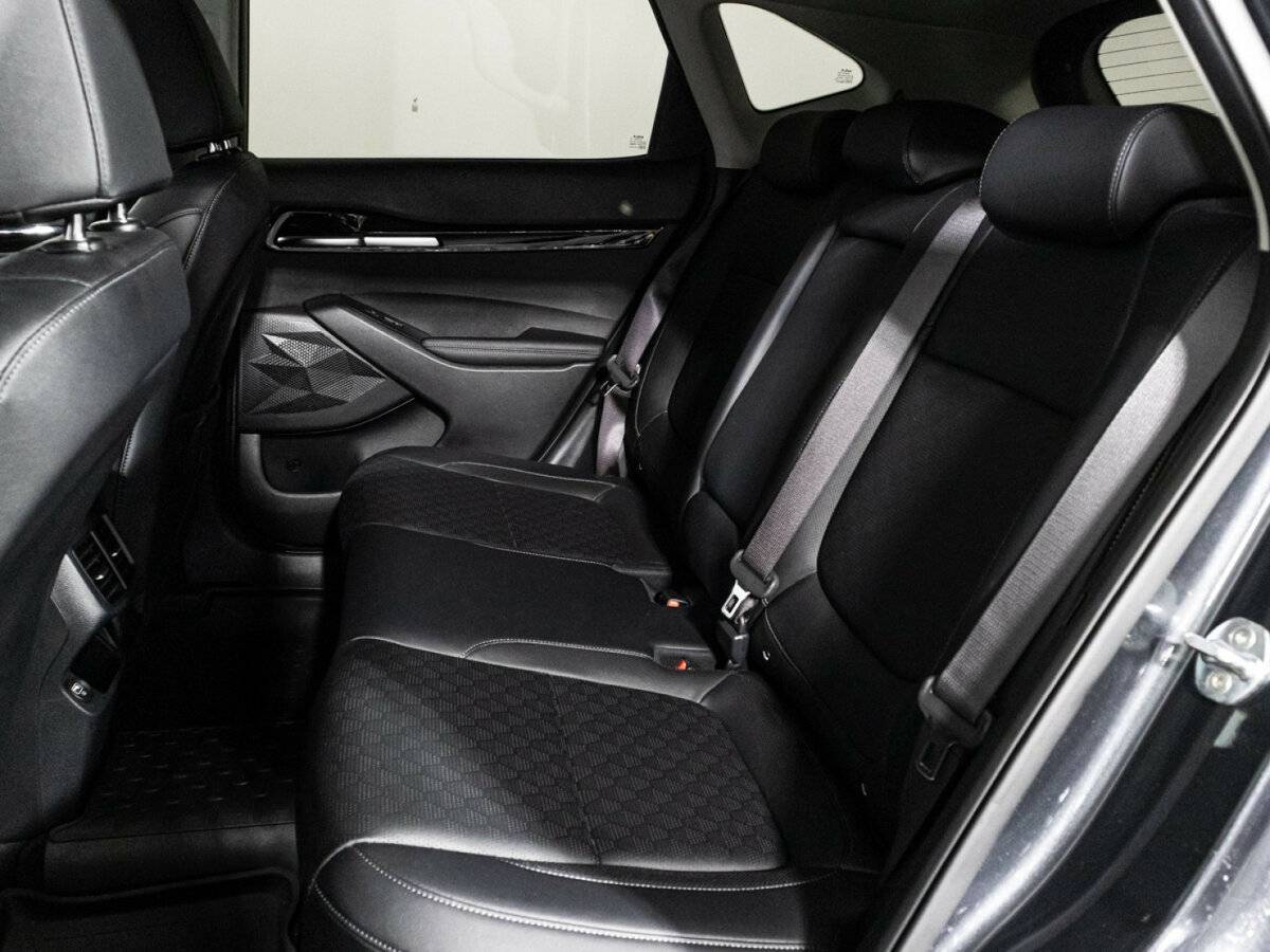 Купить Kia Seltos с пробегом. Фото: #9