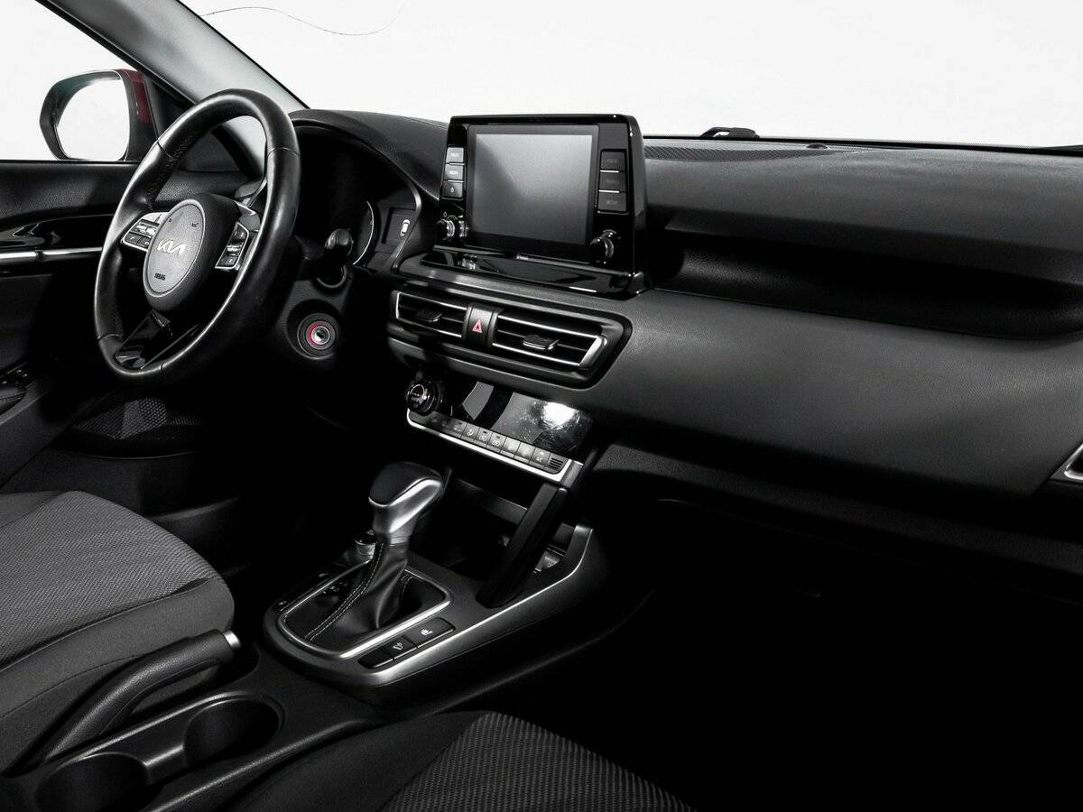 Купить Kia Seltos с пробегом. Фото: #8