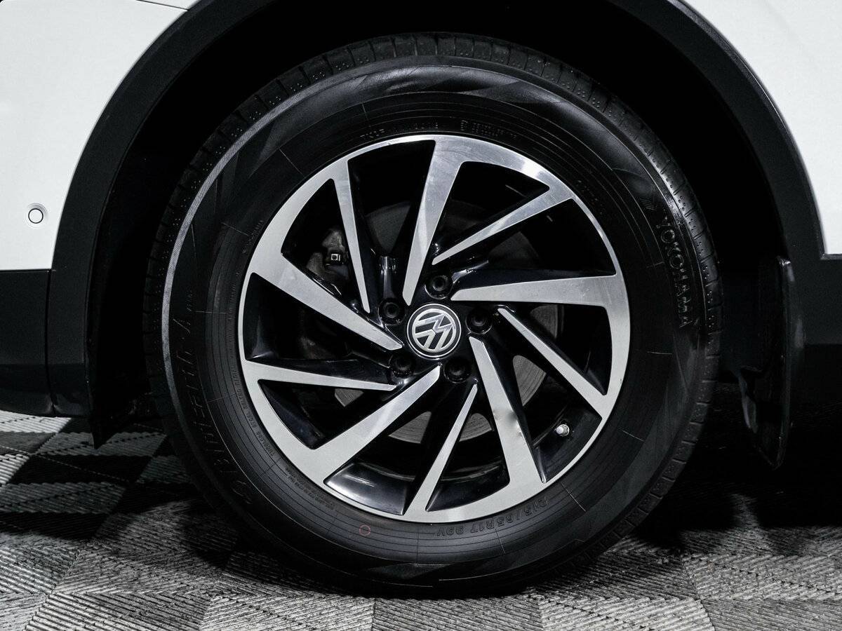 Купить Volkswagen Tiguan с пробегом. Фото: #14