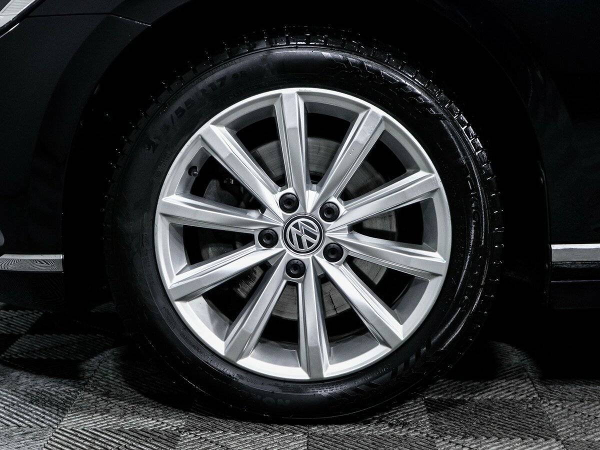 Купить Volkswagen Passat с пробегом. Фото: #14