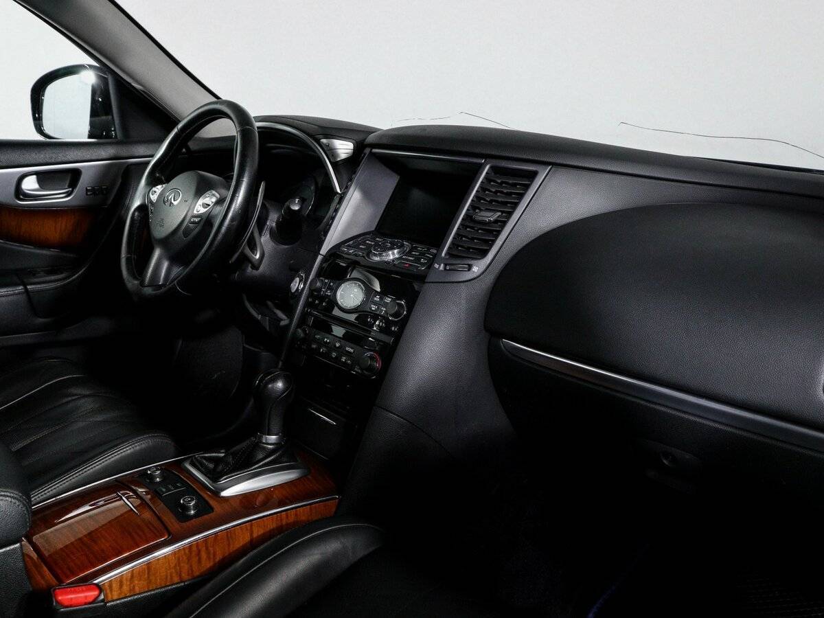 Купить Infiniti FX с пробегом. Фото: #8