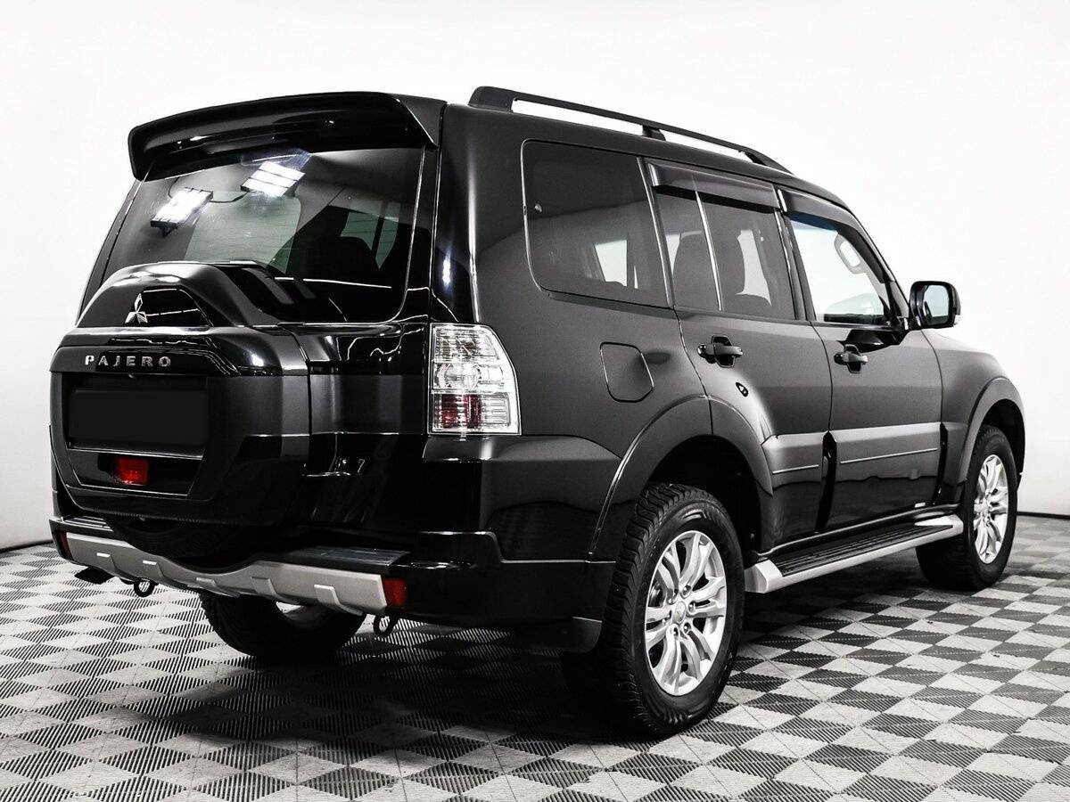 Купить Mitsubishi Pajero с пробегом. Фото: #4